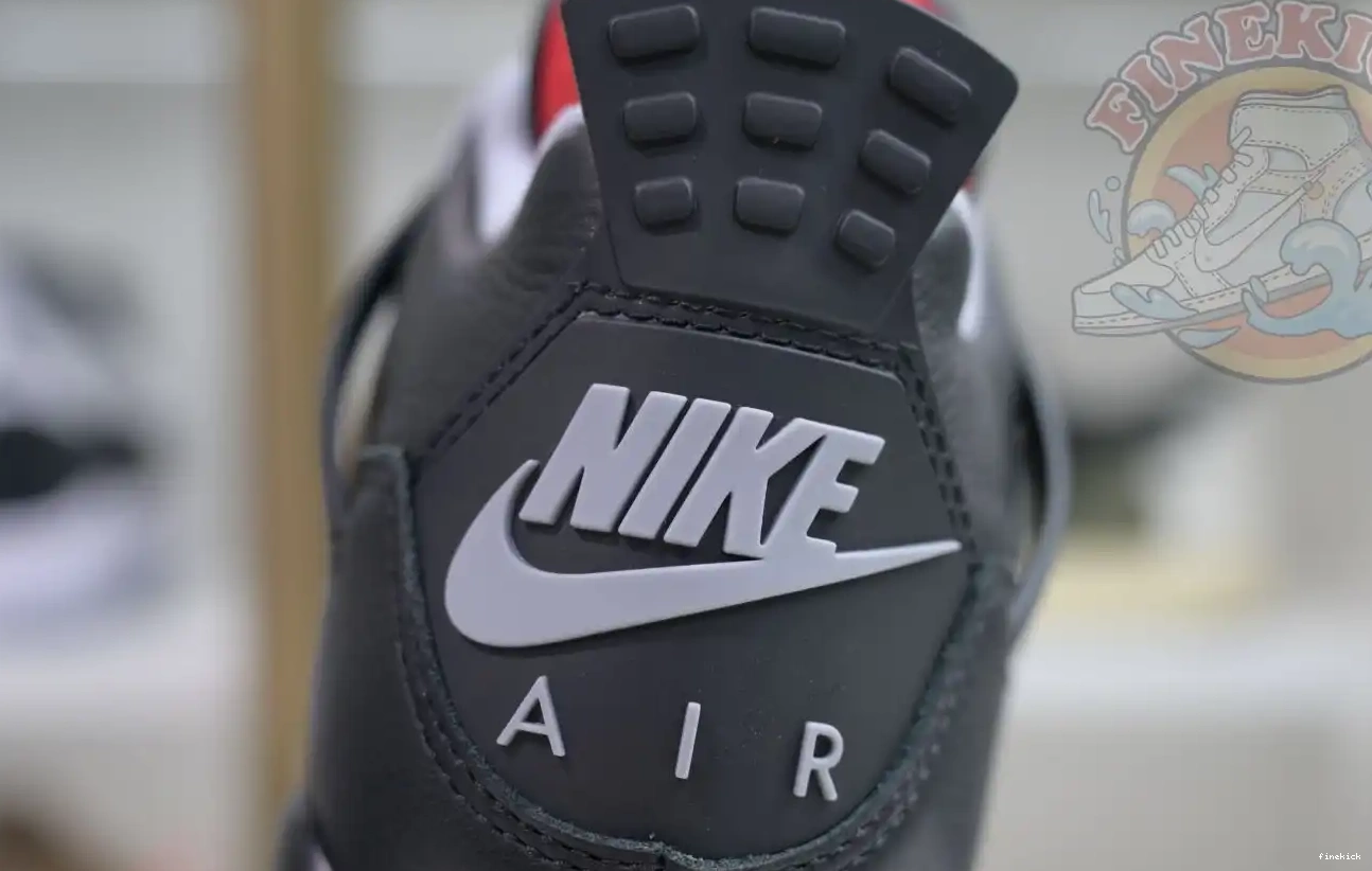 Air Jordan 4